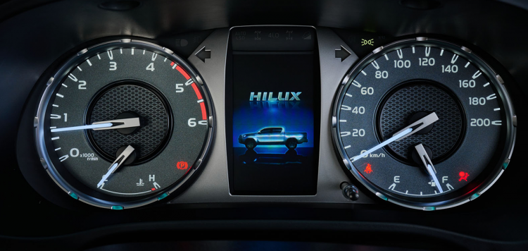 Hilux REVO - G (M/T) 4x4 Gallery