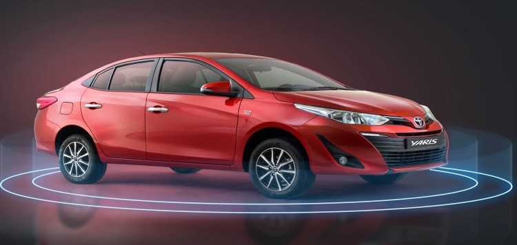 Toyota Yaris 1.3 ATIV MT  Gallery